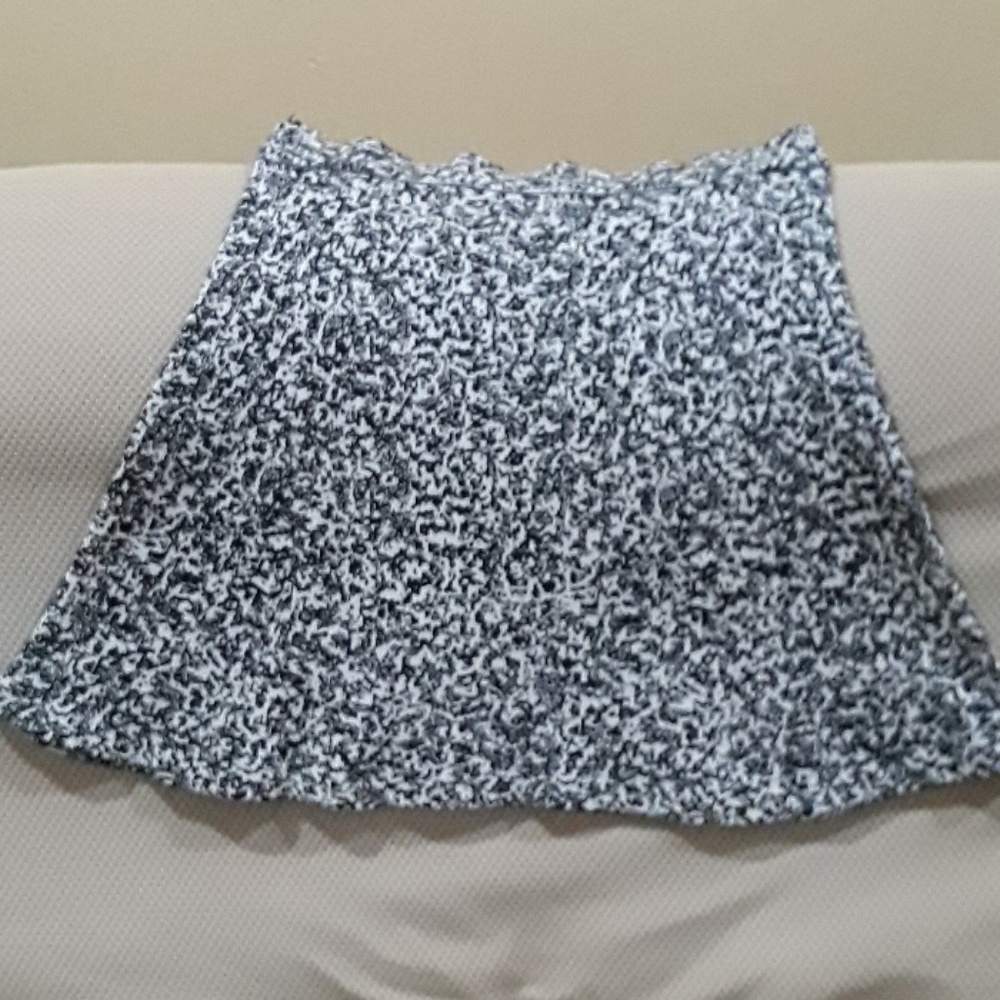Attention Skirt